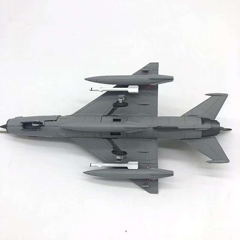 1: 72 Soviet Mig-21 Fighter Je - đánh giá và giá Home Decor Simulator